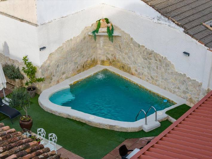 Apartamento para 12 personas, con Terraza además de Jardín y Piscina en Torrijos
