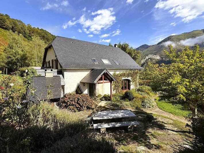 Chambre d’hôte pour 2 personnes, avec Terrasse et Jardin dans Parc national des Pyrénées