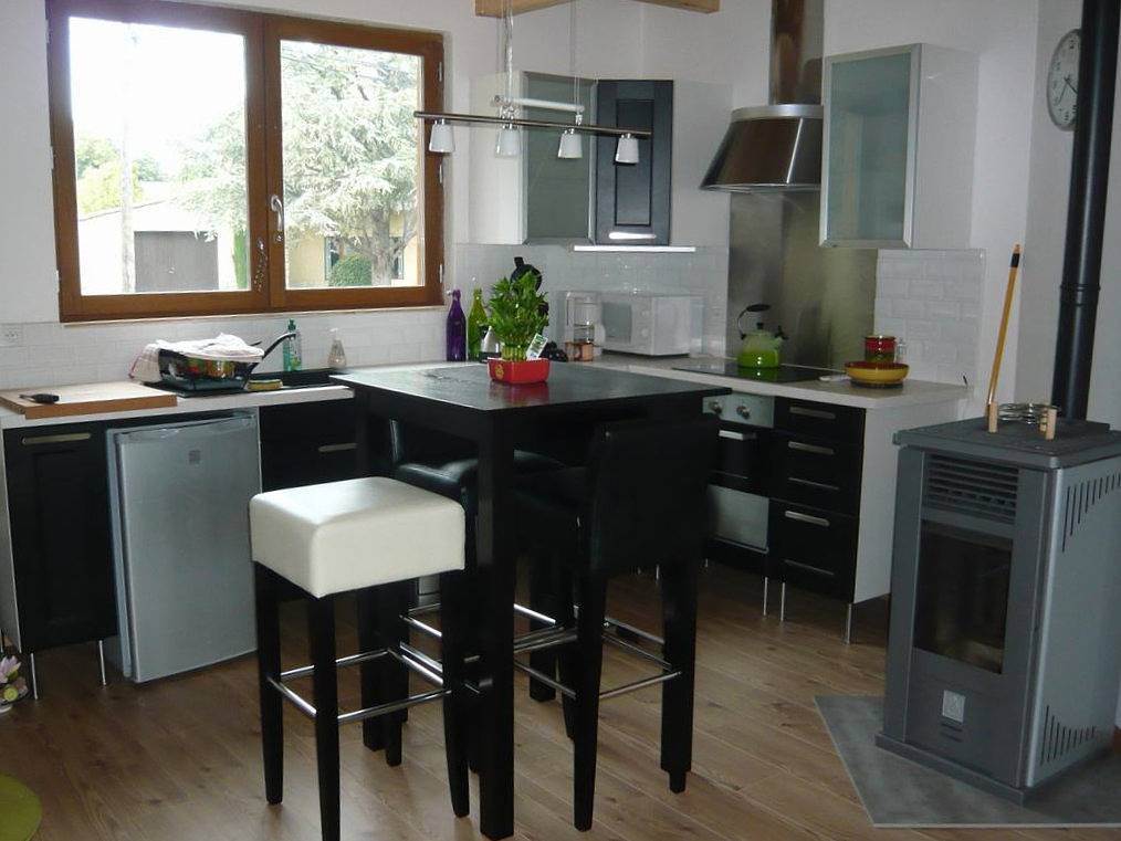 Maison moderne en ossature bois, avec piscine in Saint-Romain-en-Viennois, Parc naturel régional du Mont-Ventoux