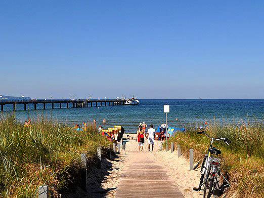 Ferienhaus für 7 Personen, mit Seeblick und Balkon/Terrasse sowie Terrasse in Binz - 4