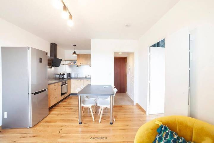 Gîte pour 4 personnes, avec piscine et jardin à Chalezeule - 2