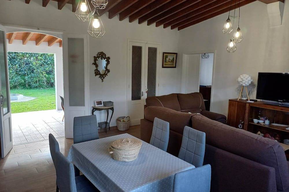Casa da Quinta, Lagoa, São Miguel, Azores in Isla de San Miguel, Lagoa (Azores)