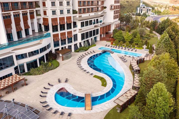 Hôtel pour 3 personnes, avec sauna et vue ainsi que piscine et jardin dans Asie - 4