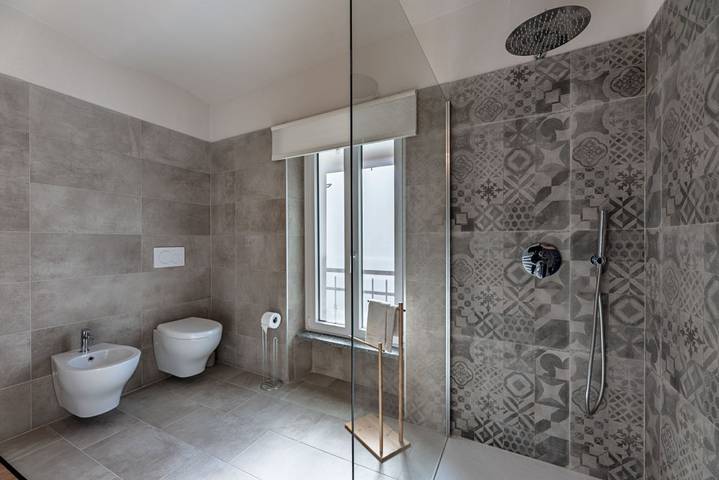 Appartamento intero, [Alta Via 1] Free Parking • Sea 20 min • A/C in Altare (Italia), Provincia di Savona
