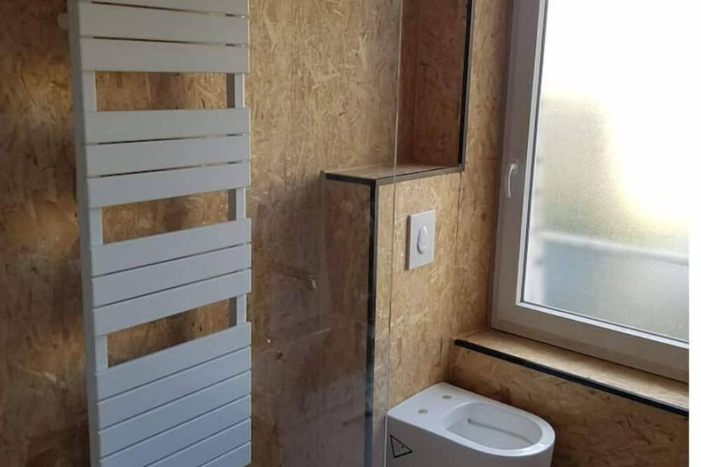 Entire apartment, The Rotten House in Pont-à-Mousson, Nancy region