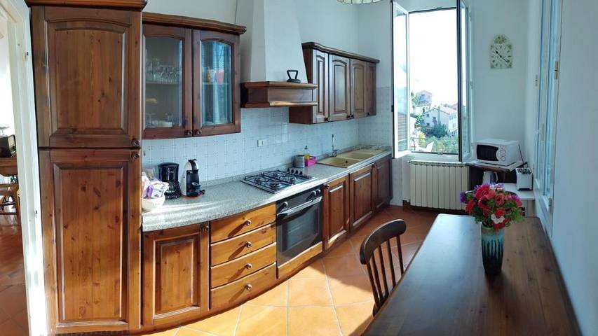Ferienhaus für 4 Personen, mit Balkon und Terrasse sowie Garten und Ausblick in Pietrabruna - 2