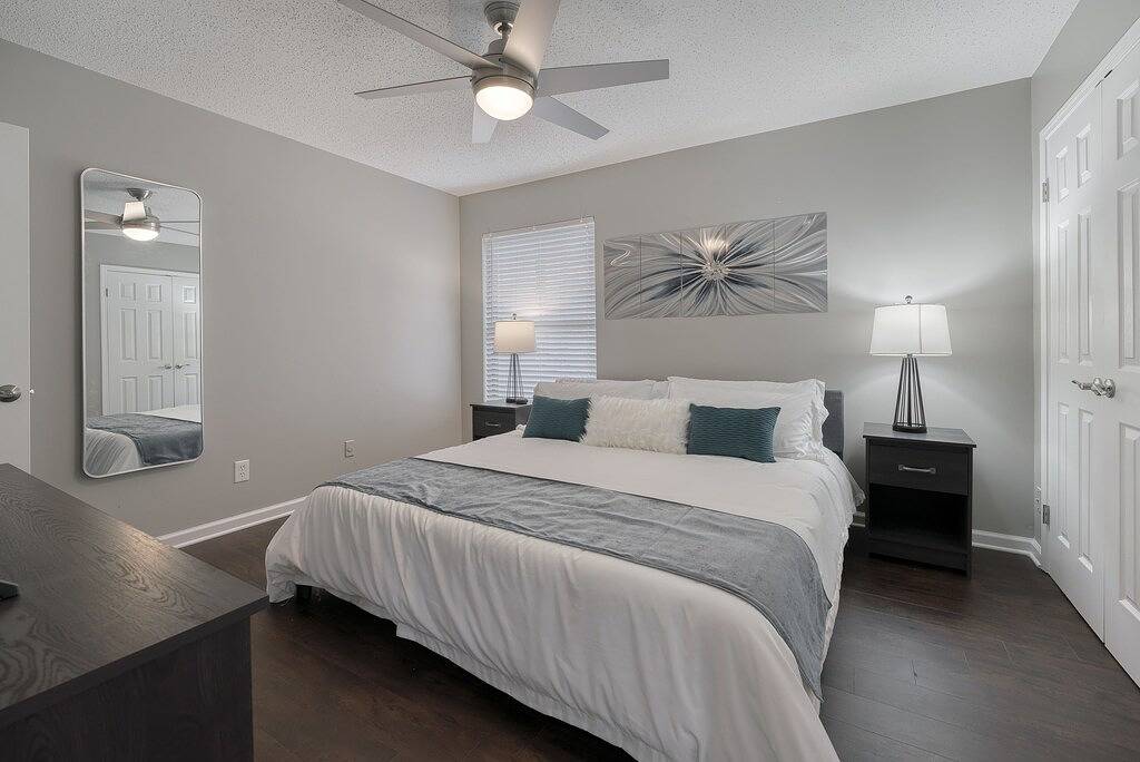 Premium Townhome #C w/ 2 King Beds & Luxury Baths in Gwinnett County