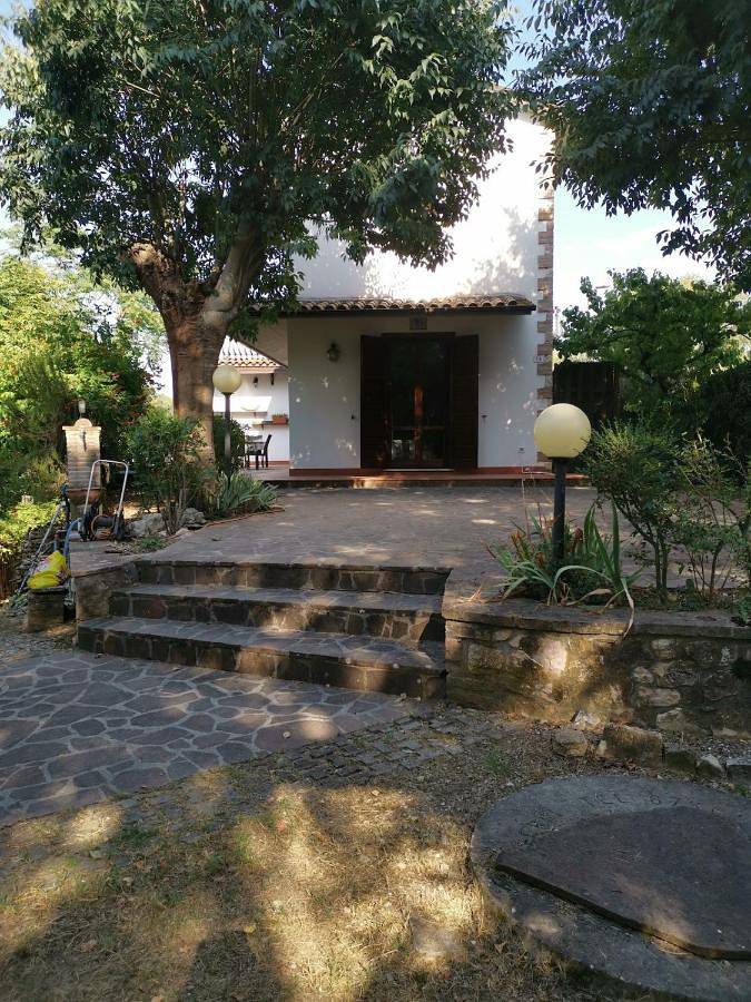 Villa per 8 persone, con panorama e giardino, adatto a famiglie con bambini - 1