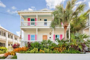 Location de vacances pour 8 personnes, avec jardin et balcon, adapté aux familles à Key West