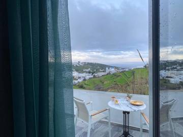 Gîte pour 2 personnes, avec terrasse et vue dans Apollonia