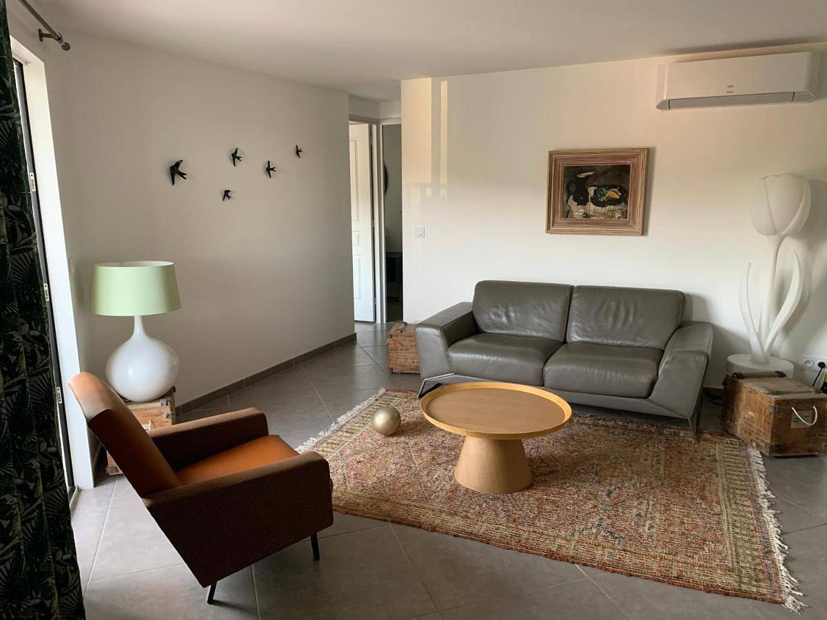 Appartement entier, Saint-Péray : La Chapelle du Prieuré in Saint-Péray, Région de Tournon-sur-Rhône