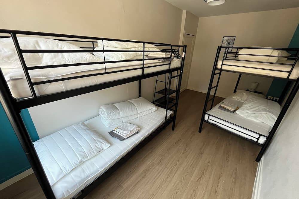 Appartement entier, Appartement centre-ville Charolles (9/11 personnes) in Charolles, Région de Charolles