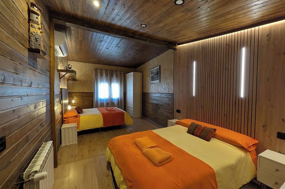 Maison de vacances confortable avec piscine et jardin (rez-de-chaussée) in Biar, Alicante l'intérieur des terres