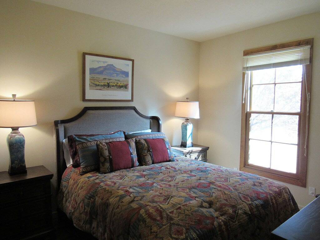 Ganze Wohnung, Spaziergang Zum Plaza
Haus - 2 Schlafzimmer und 2 Bäder 4 Personen in Santa Fe, Santa Fe County