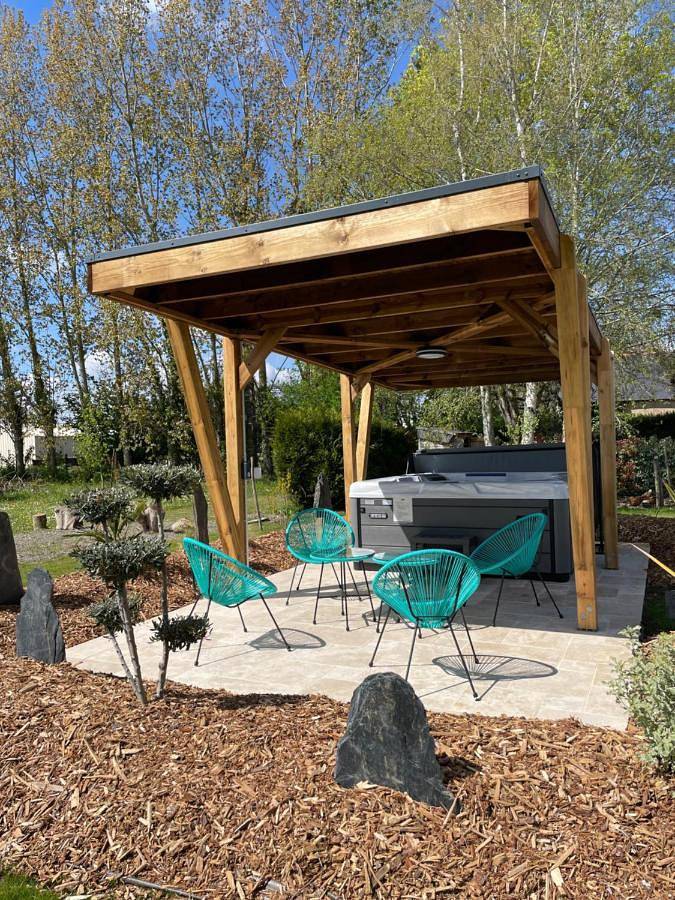 Gîte pour 4 personnes, avec jardin ainsi que piscine et jacuzzi à Saint-Mathurin-sur-Loire - 3