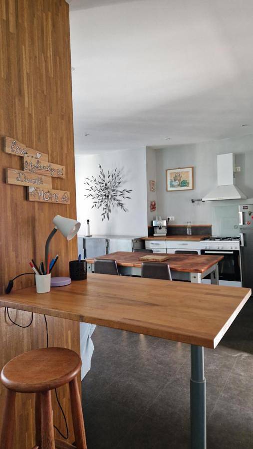 Appartement entier, Le gîte de La Tête de l'Art in Objat, Région de Brive-la-Gaillarde