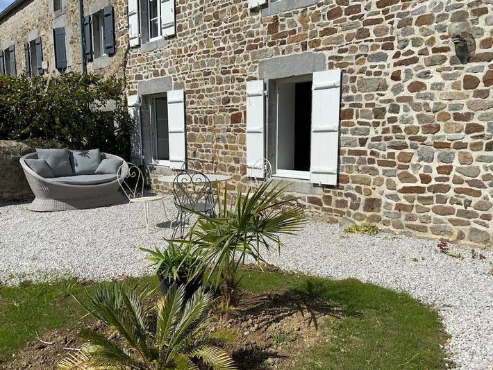 Gîte pour 2 personnes, avec jardin à Montmartin-sur-Mer
