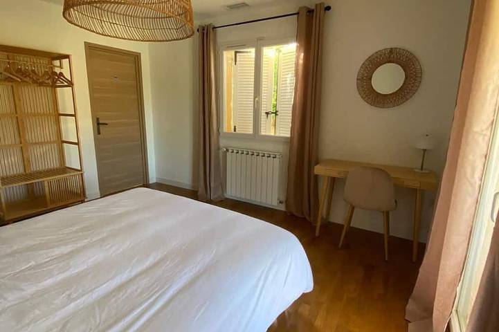 Location de vacances pour 10 personnes, avec jardin et terrasse à Vailhauquès - 2