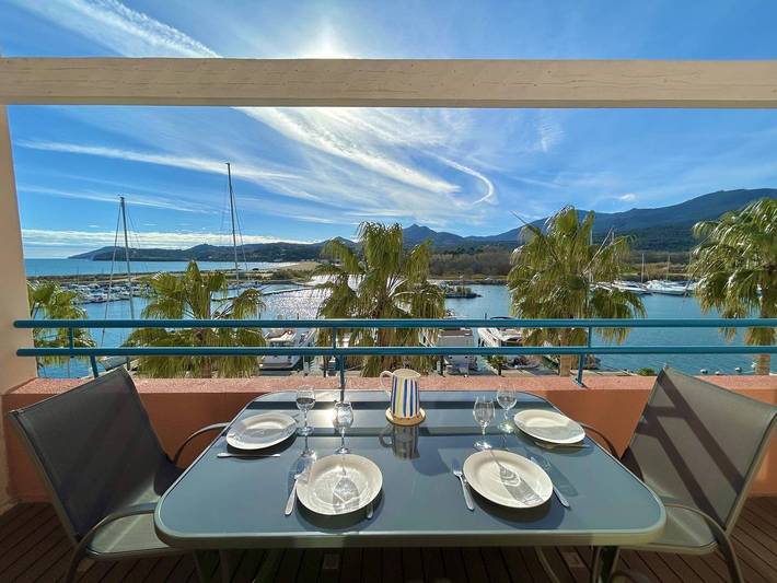 Gîte pour 4 personnes, avec terrasse dans Port-Argelès