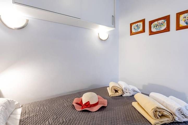 Entire apartment, Chaparral 268, lovely 1 bedroom in Costa del Silencio in Playa de LA BALLENA (Arona), Arona