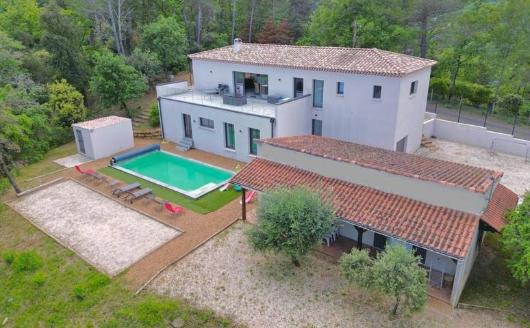 Location de vacances pour 16 personnes, avec vue ainsi que jardin et piscine, animaux acceptés à Carsan - 3