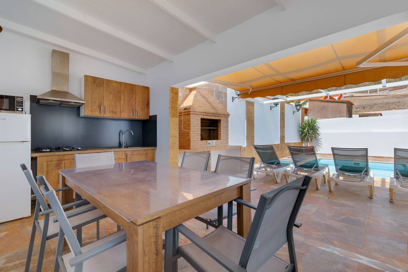 Villa 'La' con piscina privada, terraza privada y Wi-Fi in Tarajalejo, Tuineje