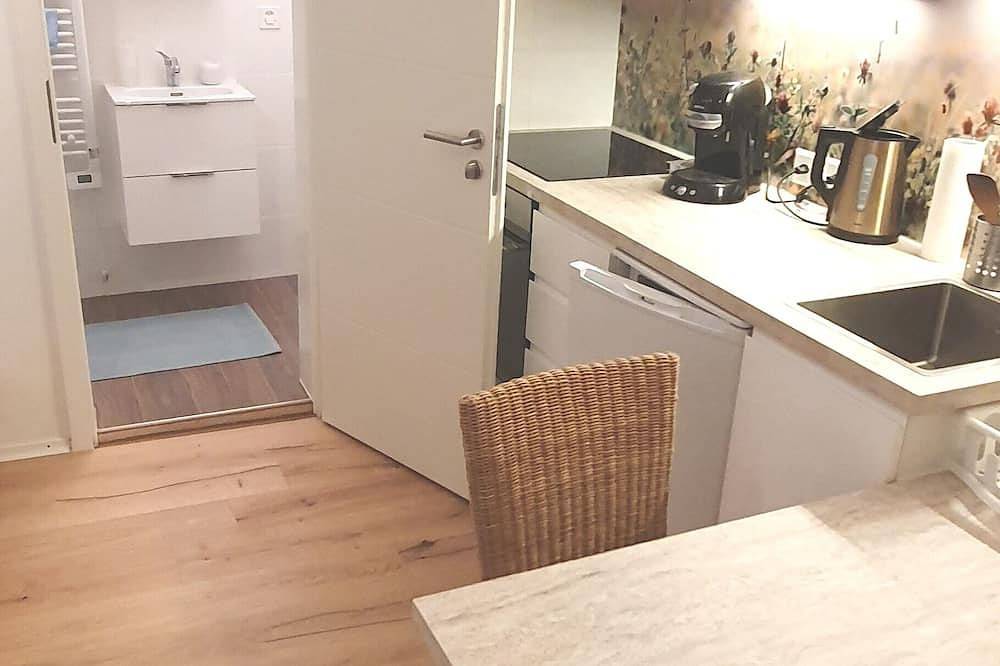 Entire apartment, Stay in a stylish 1 room studio quiet central top location, 10 min to the center in St. Gallen, Lake Constance (Switzerland)