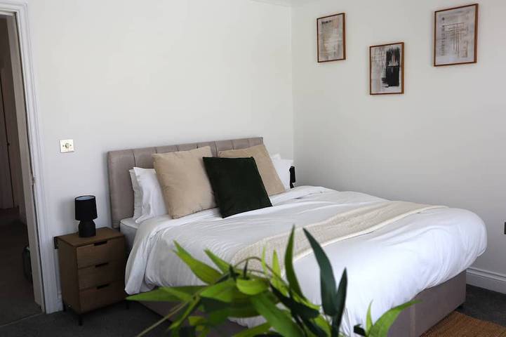 Ganze Wohnung, Brighton Lanes - Geräumiges & komfortables Apartment. Alle Nebenkosten Inklusive. in Brighton, Sussex