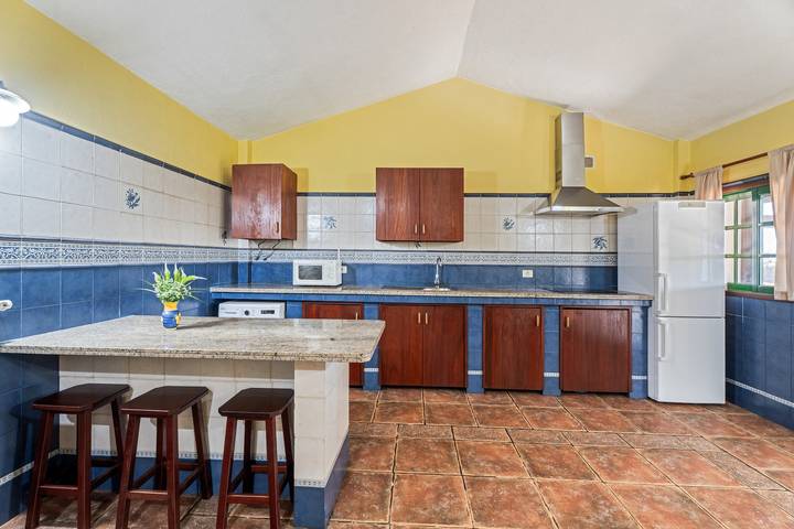 Apartamento entero, Apartamento 'Casa Rural El Pajar' con vistas a la montaña, Wi-Fi y aire acondicionado in El Pinar de El Hierro, El Hierro
