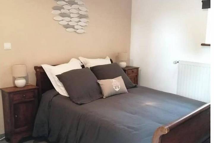 Location de vacances pour 6 personnes, avec terrasse et jardin à Camlez - 2