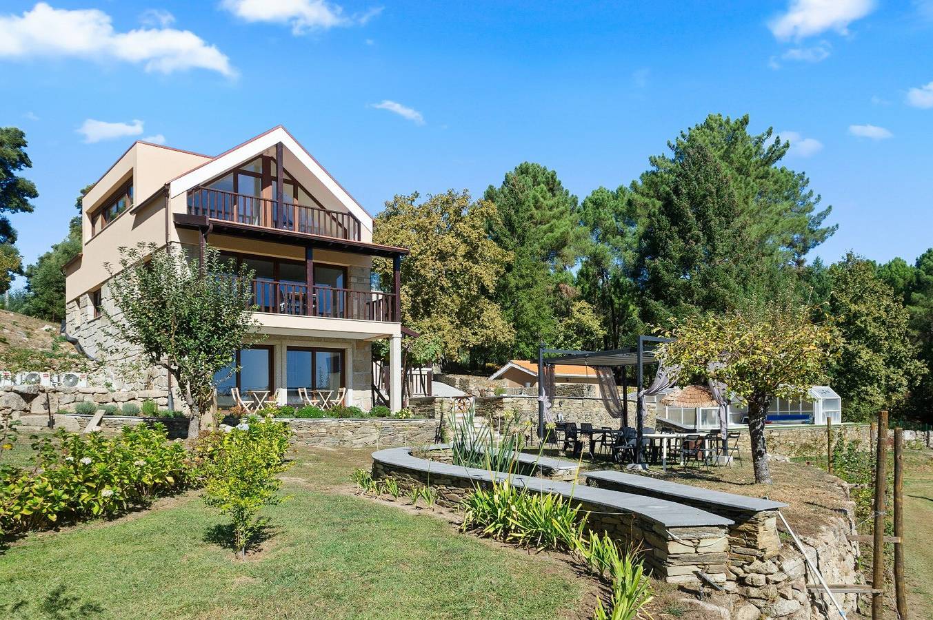 Bed & Breakfast 'Piso Lua' met Uitzicht op de Bergen en Verwarmd Zwembad, foto 14