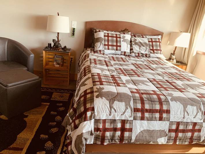 Cabane en bois pour 2 personnes, avec jardin, animaux acceptés dans Alaska - 2