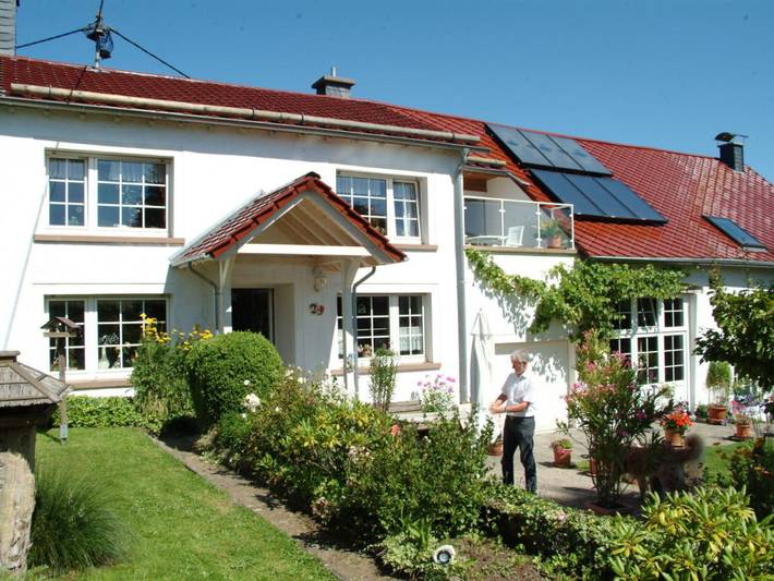 Ferienhaus für 5 Personen, mit Sauna und Garten sowie Pool