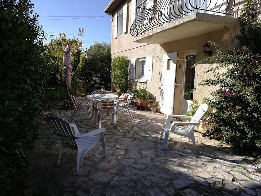 Appartement entier, Jolie location au cœur de la Provence in Pélissanne, Région d'Aix-en-Provence