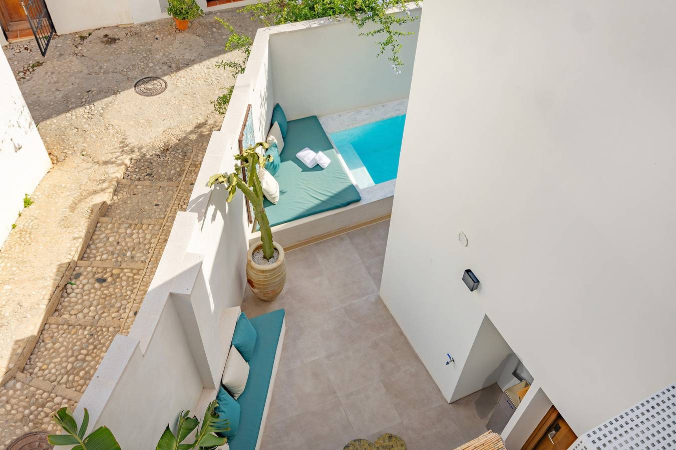 Habitación 'Altea 05' con piscina compartida, Wi-Fi y aire acondicionado. in Altea pueblo, Altea