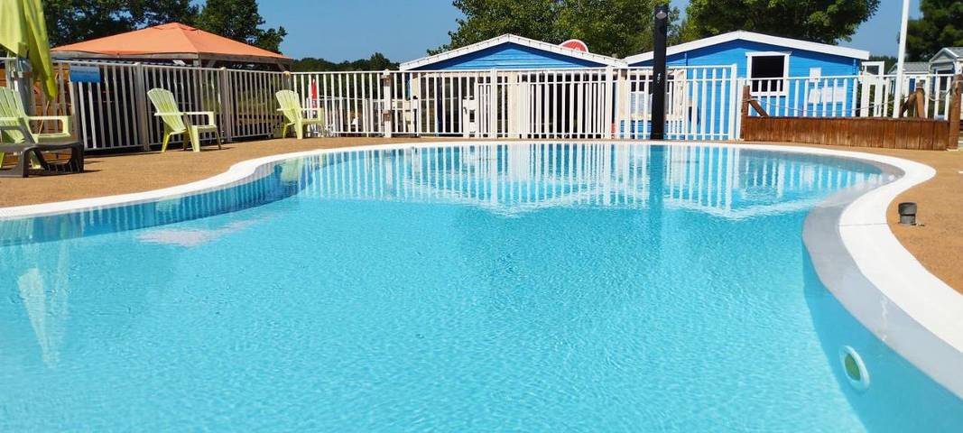 Location de vacances pour 2 personnes, avec jardin et piscine à Camoël - 4