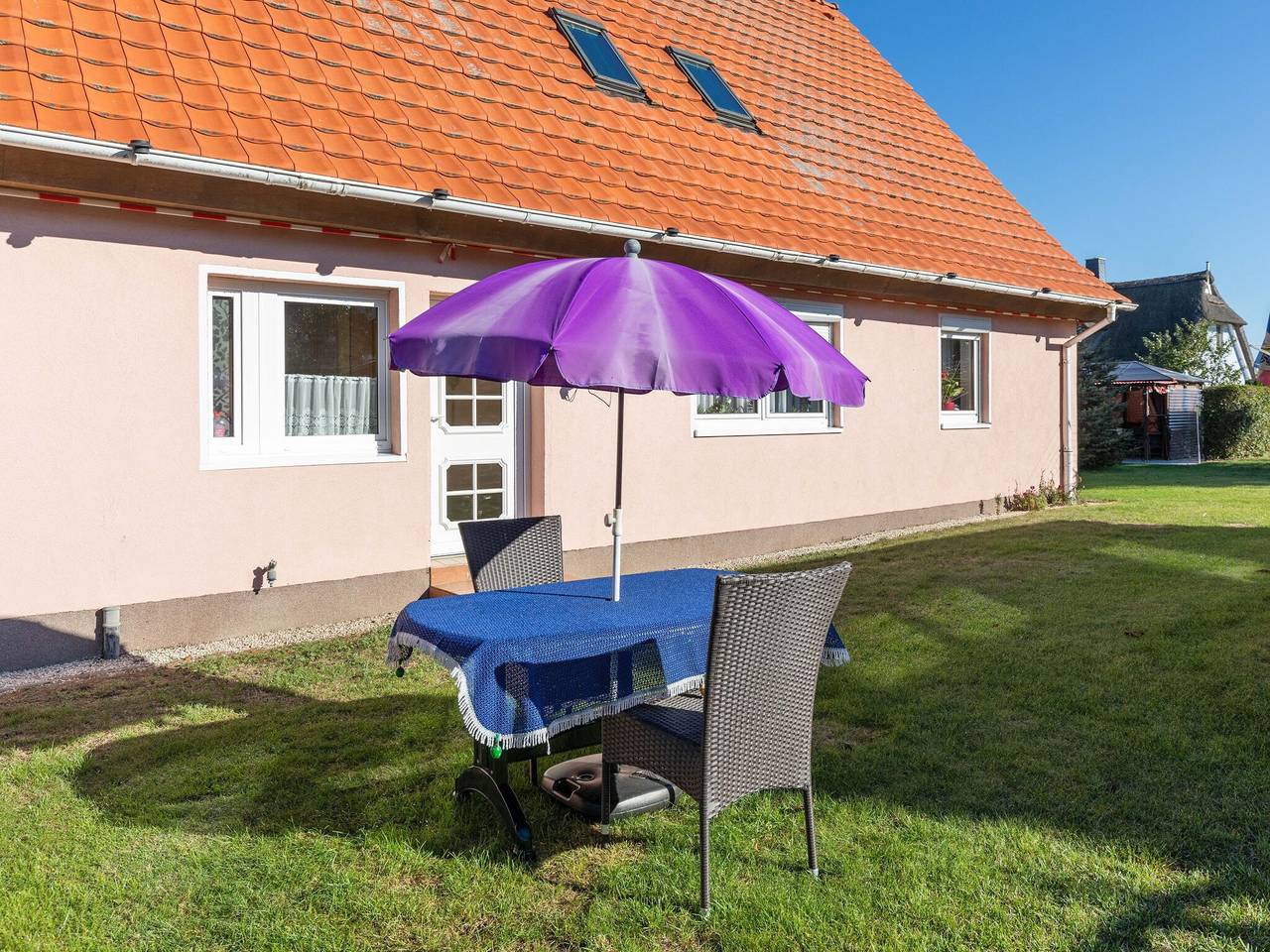 Ganze Wohnung, Charmante Ferienwohnung für 2 Personen mit Garten in Teßmannsdorf, Salzhaff