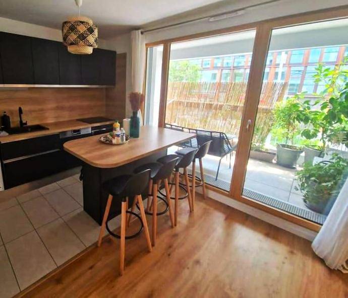 Gîte pour 5 personnes, avec terrasse dans La Plaine Saint-Denis - 4