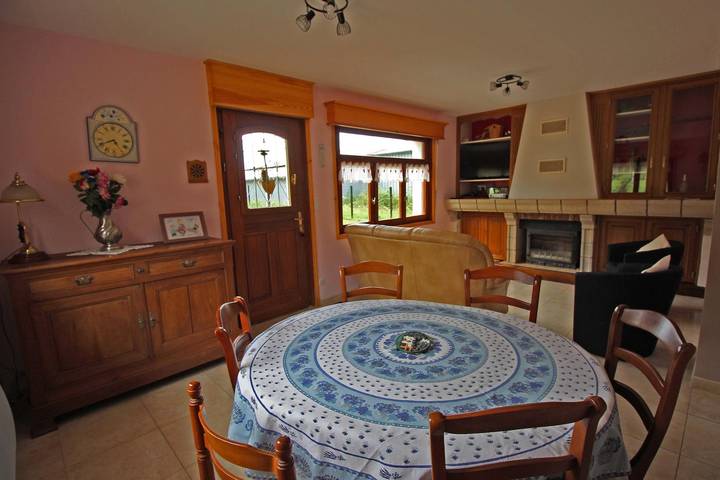 Gîte pour 6 personnes, avec jardin à Peyrat-le-Château - 4