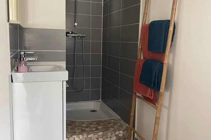 Location de vacances pour 2 personnes, avec jardin dans Cornas - 3