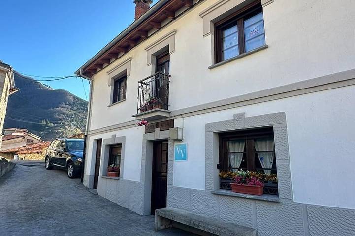 Maison de vacances pour 10 personnes à Lena
