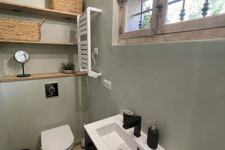 A 15 min d'Aix-en-Provence : Charmant cottage avec piscine chauffée en saison in Fuveau, Côte méditerranéenne (France)