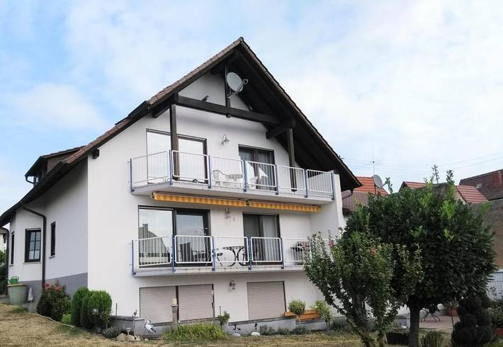 Ferienwohnung für 2 Personen, mit Ausblick und Balkon in Kallstadt