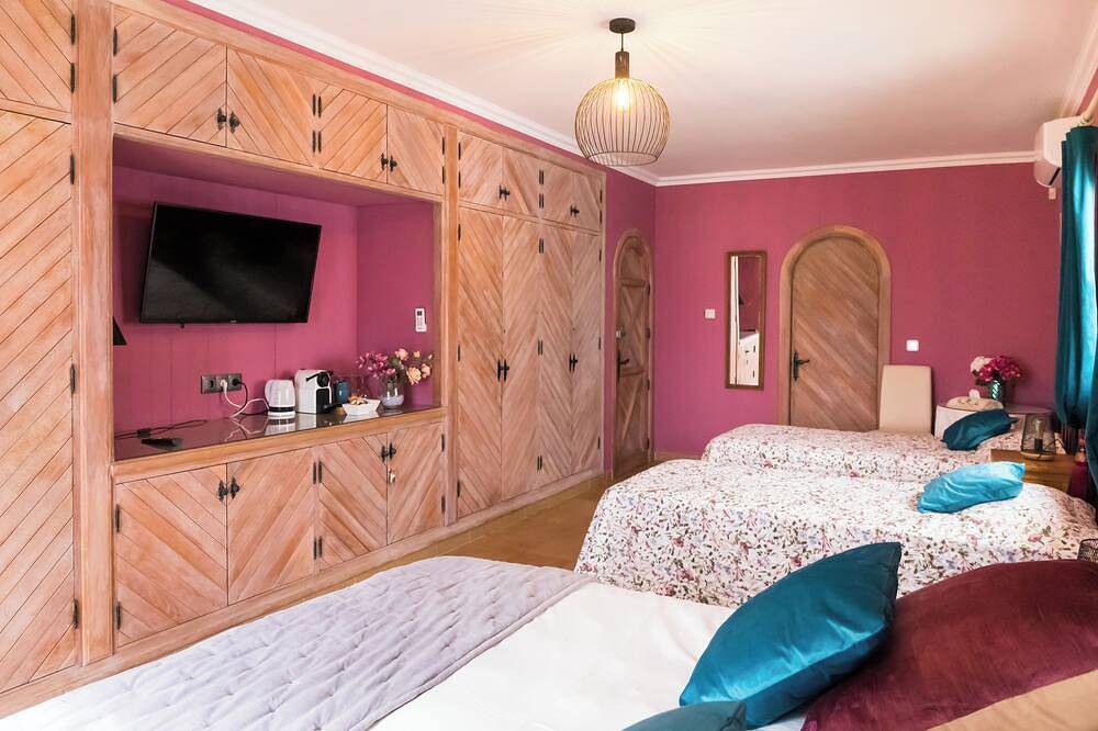 Habitación familiar 4 personas con patio privado in Cómpeta, Provincia de Málaga