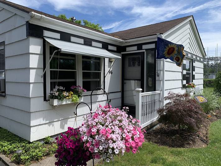 Vacation rental for 3 people, with yard in Rochester