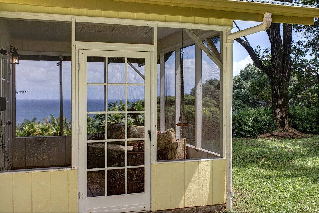 Neue Ferienwohnung mit Meerblick entlang der Hamakua Küste! in Hamakua