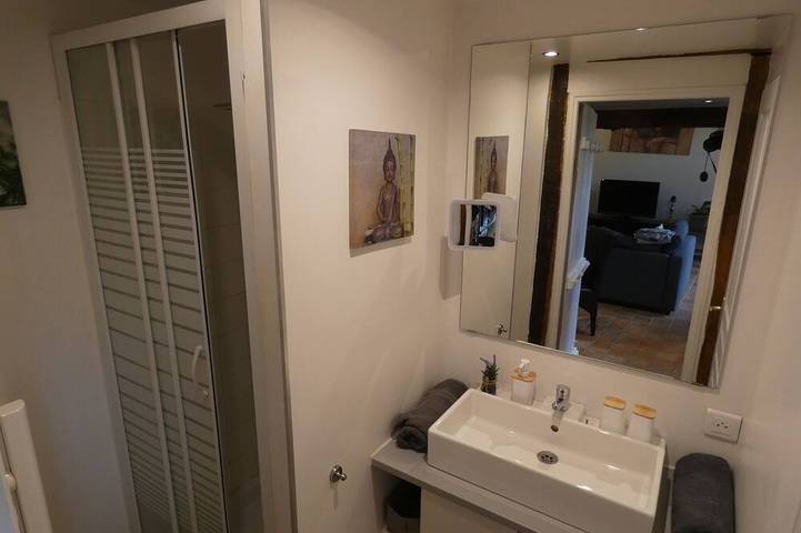Gîte pour 2 personnes, avec terrasse ainsi que jardin et piscine dans Essonne - 4