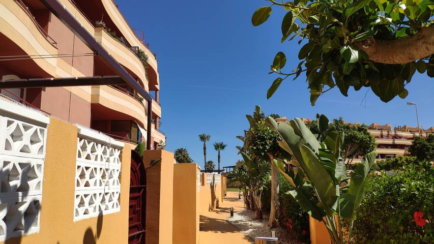 Apartamento para 4 personas, con vistas al lago y balcón/terraza en Playa Serena (Roquetas de Mar)