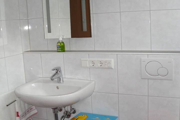 Schöne 55 qm Ferienwohnung bis 4 Personen mit Pool in Mittelbiberach, Landkreis Biberach