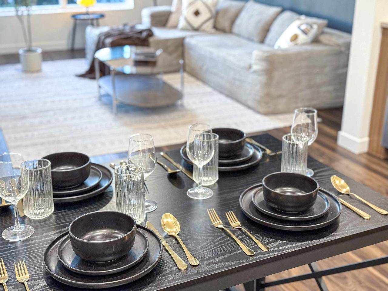 Apartamento entero, Bright   Cozy Getaway with Pool Free Parking 10 mins Disneyland in Santa Ana (california), Condado de Orange